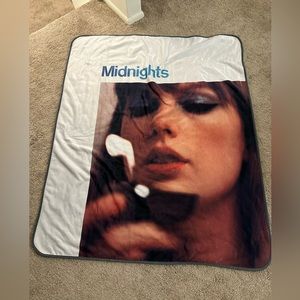 Taylor Swift Midnights Blanket